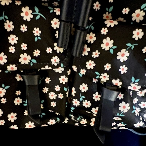 Kate Spade Carley NAVY BLUE FLORAL medium backpack main image 6